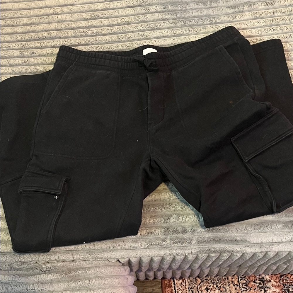 H&M Men’s Black Relaxed Fit Cargo Sweatpants